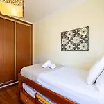 Apartament Spacious 3-bedroom In
