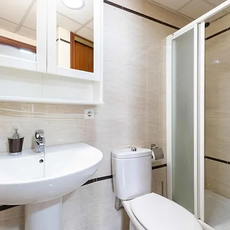 Spacious 3-bedroom In Διαμέρισμα Μάλαγα