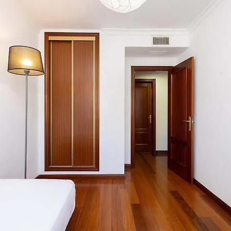 Spacious 3-bedroom In * Μάλαγα