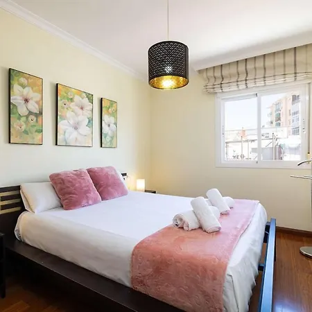 Apartment Spacious 3-bedroom In Málaga