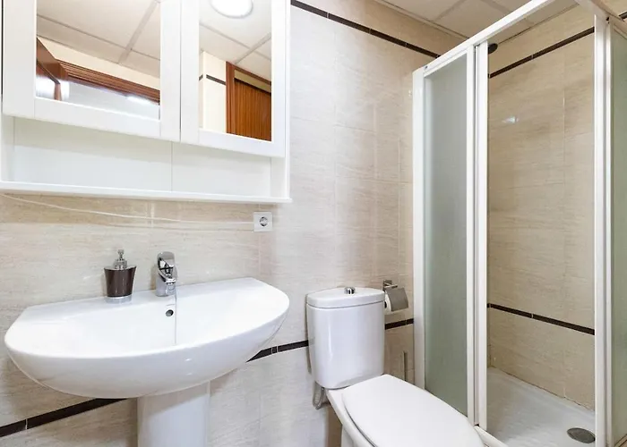 Spacious 3-bedroom In Apartment Málaga