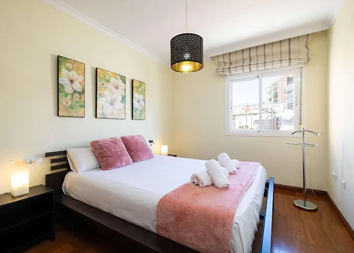 Apartment Spacious 3-bedroom In Málaga
